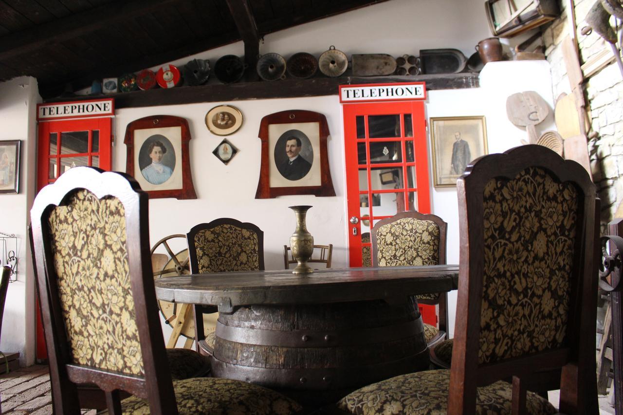 Hotel Cerny Kun Louny Zewnętrze zdjęcie